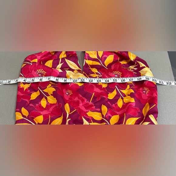 Bebe - Mock Neck Keyhole Halter Bodysuit (NWT) - Picture 4 of 8